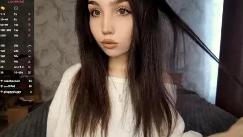 I am Gina ntmu Lets hit 10 Thumbs Up together online show from May 11, 2026, 7:36 am