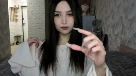 I am Gina ntmu Lets hit 10 Thumbs Up together online show from June 20, 2026, 7:22 am