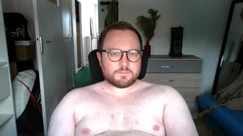 Snapshot of jeuneloup92 chatting on September 20, 2025, 7:31 am jeuneloup92 online show from September 20, 2025, 7:31 am