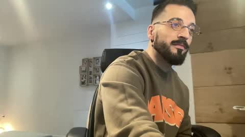 JEUNEMEK007 online show from December 5, 2024, 3:17 pm