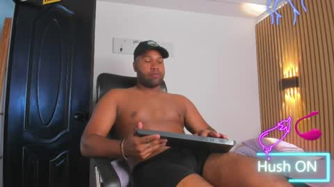 jeus_stanley online show from April 1, 2026, 4:35 am