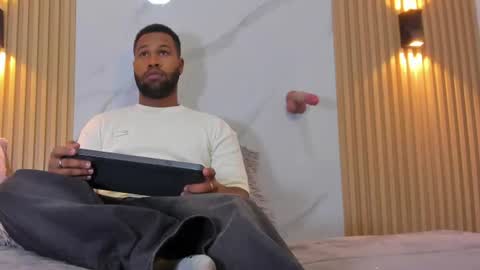 jeus_stanley online show from June 24, 2026, 3:16 am