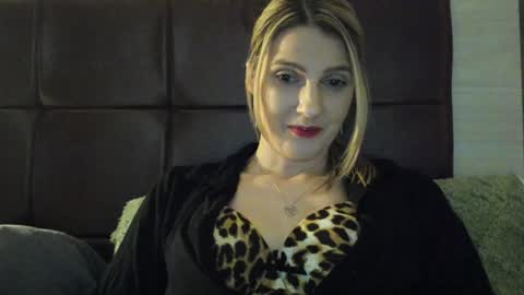 Jewel  no nude  online show from January 23, 2025, 7:51 pm