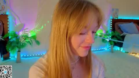 Gwen online show from July 13, 2026, 9:06 pm