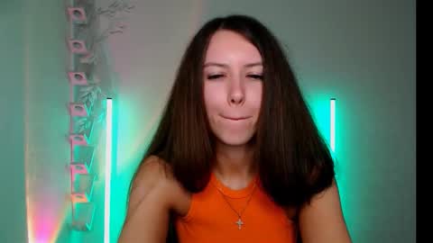 Snapshot of jewelrosse chatting on October 15, 2025, 11:38 pm Jewel online show from October 15, 2025, 11:38 pm