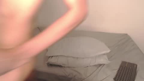 Snapshot of jey_foxx chatting on January 22, 2025, 12:16 am jey_foxx online show from January 22, 2025, 12:16 am