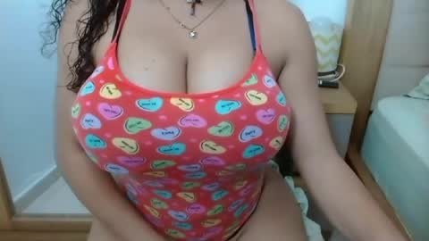Snapshot of jeysangy chatting on June 4, 2026, 1:06 pm rousbigtits online show from June 4, 2026, 1:06 pm
