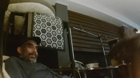 jglarsbel online show from March 20, 2026, 11:37 am