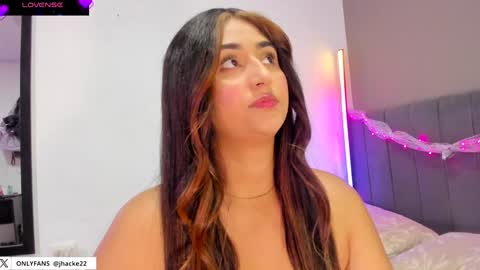 Snapshot of jhacky_sweet chatting on December 12, 2024, 1:21 am jhackelin  My independent account online show from December 12, 2024, 1:21 am