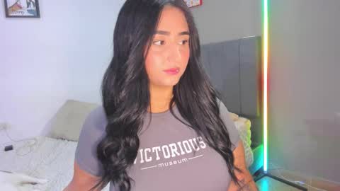 Snapshot of jhacky_sweet chatting on October 19, 2025, 10:43 pm jhackelin  My independent account online show from October 19, 2025, 10:43 pm