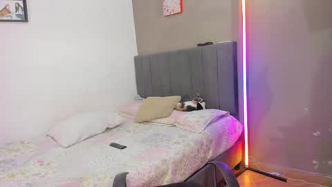 Snapshot of jhacky_sweet chatting on October 25, 2025, 4:31 am jhackelin  My independent account online show from October 25, 2025, 4:31 am