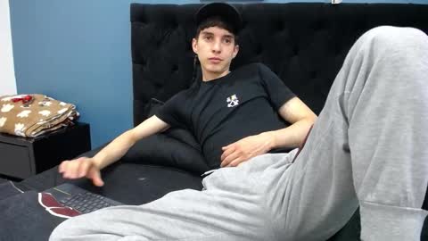 Jheampiero online show from November 5, 2025, 2:06 pm