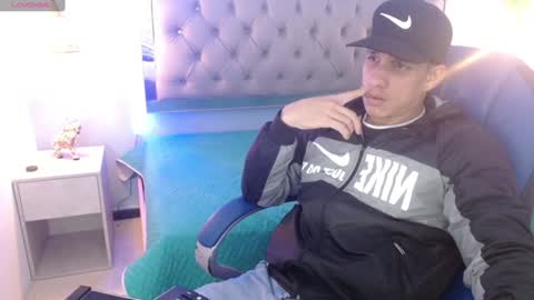 Jheider R. online show from January 6, 2025, 3:31 am