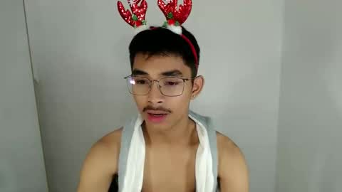 Johnny  online show from December 22, 2025, 9:06 am