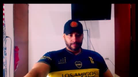 En moreno online show from December 22, 2025, 6:49 pm