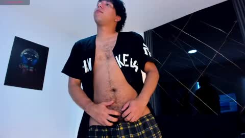 jhoan_evans online show from May 23, 2026, 6:23 pm