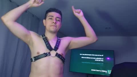 Snapshot of jhoan_saenz chatting on October 11, 2025, 11:47 pm Jhoan Saenz online show from October 11, 2025, 11:47 pm