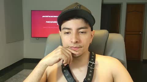 Snapshot of jhoan_saenz chatting on October 17, 2025, 3:31 am Jhoan Saenz online show from October 17, 2025, 3:31 am