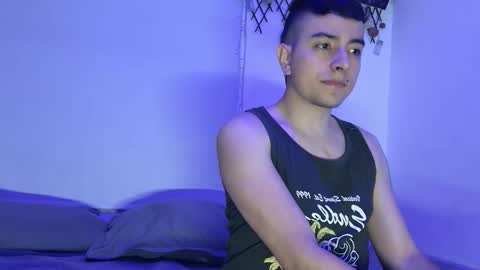 Snapshot of jhoan_saenz chatting on October 19, 2025, 11:05 pm Jhoan Saenz online show from October 19, 2025, 11:05 pm