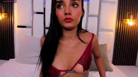 Jhoana  online show from January 30, 2025, 5:49 pm