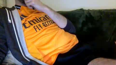 jhoemore96 online show from February 4, 2026, 8:14 pm