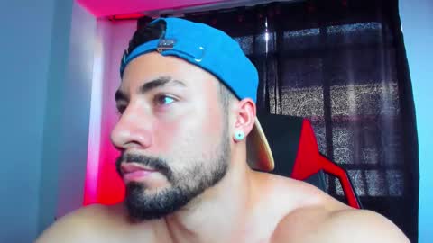 Snapshot of jhojansthetics chatting on December 15, 2025, 8:35 pm Jhojan Strong online show from December 15, 2025, 8:35 pm