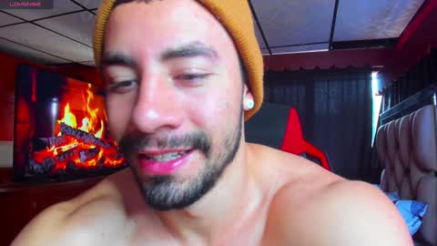 Jhojan Strong  online show from January 11, 2025, 7:27 pm