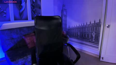 John Bear.... online show from November 5, 2025, 11:10 am