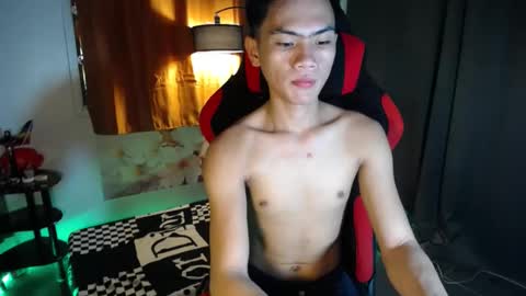 jhon_cummer online show from May 13, 2026, 3:04 am