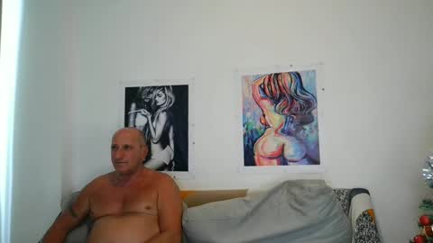 Snapshot of jhon_gade chatting on December 20, 2024, 3:36 am jhon_gade online show from December 20, 2024, 3:36 am