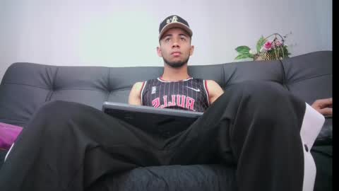 jhon_malo online show from January 27, 2025, 9:23 am
