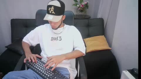 jhon_malo online show from February 2, 2025, 2:38 am