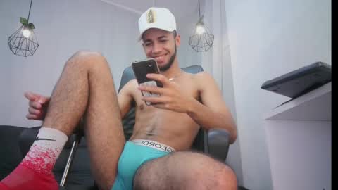 jhon_malo online show from February 5, 2025, 8:32 am