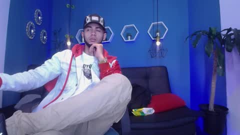 jhon_malo online show from October 1, 2025, 5:02 am