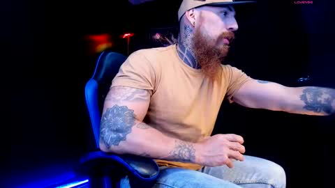 jhon_psyco online show from December 16, 2025, 10:26 pm