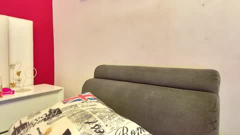 jhon online show from November 7, 2025, 4:07 pm