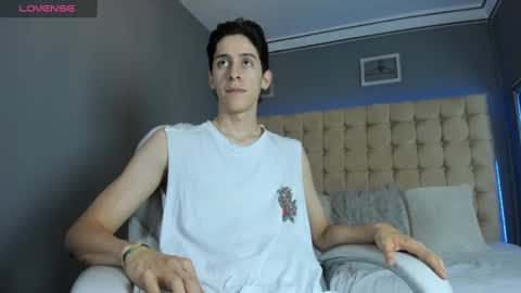 Jhon online show from September 23, 2025, 8:23 pm