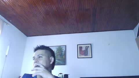 Snapshot of jhon_tommy chatting on January 17, 2025, 3:22 pm jhon tommy online show from January 17, 2025, 3:22 pm