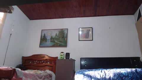 Snapshot of jhon_tommy chatting on February 24, 2025, 12:37 pm jhon tommy online show from February 24, 2025, 12:37 pm