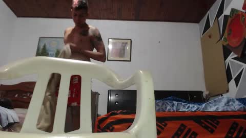 Snapshot of jhon_tommy chatting on March 10, 2025, 12:15 pm jhon tommy online show from March 10, 2025, 12:15 pm