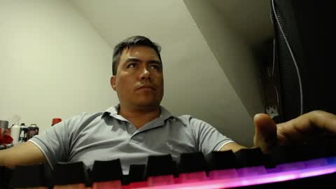 Snapshot of jhonatan_morales_s chatting on April 11, 2026, 4:28 am jhonatan_morales_s online show from April 11, 2026, 4:28 am