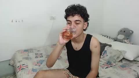 jhonay__cute online show from August 1, 2026, 12:32 am