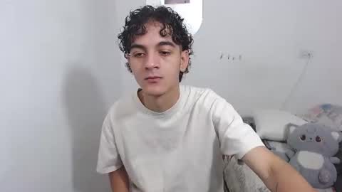 jhonay__cute online show from August 1, 2026, 4:28 pm