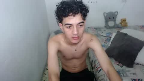 jhonay__cute online show from August 9, 2026, 4:50 am