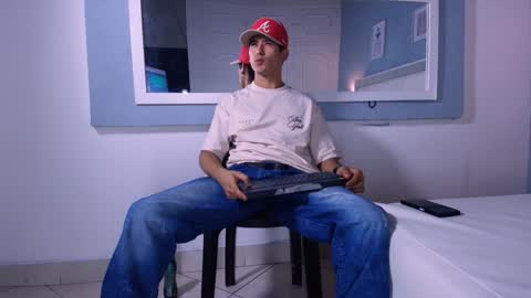 Snapshot of jhonn_rhyss chatting on December 8, 2024, 2:18 am Jhon online show from December 8, 2024, 2:18 am