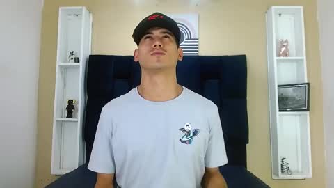 Snapshot of jhonn_rhyss chatting on December 28, 2024, 2:22 am Jhon online show from December 28, 2024, 2:22 am