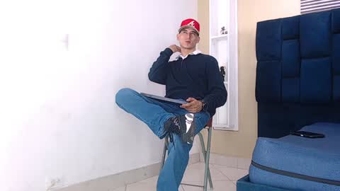 Snapshot of jhonn_rhyss chatting on January 15, 2025, 2:17 am Jhon online show from January 15, 2025, 2:17 am
