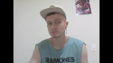 jhonny_6695 online show from March 2, 2025, 8:40 pm