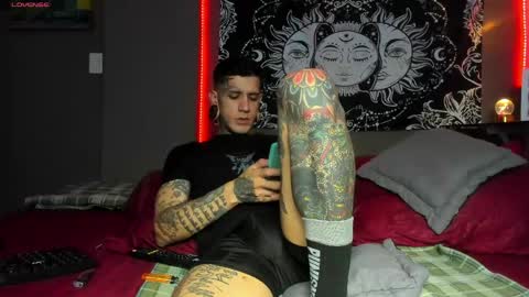 jhonny_ackerman online show from April 17, 2026, 1:08 am