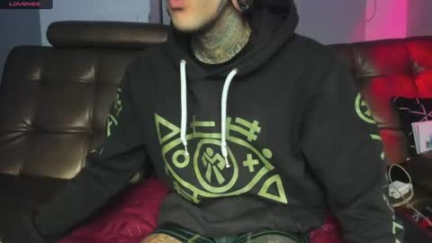 jhonny_ackerman online show from July 15, 2026, 4:51 am